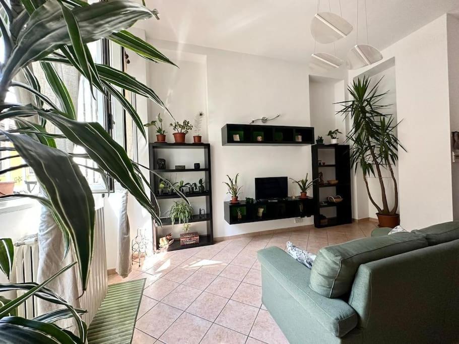 La Casa Sull'Albero Nel Cuore Di Milano Esterno foto